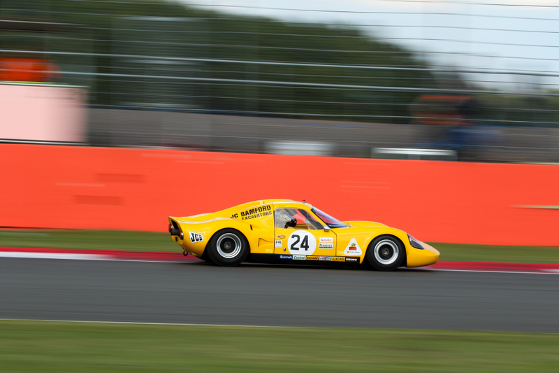 Illustration for article titled Ogle At The Best Cars Racing At The Silverstone Classic